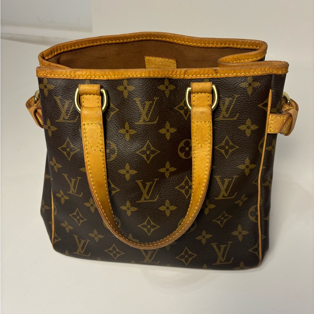 Authentic Louis Vuitton Monogram Batignolles Shoulder Bag